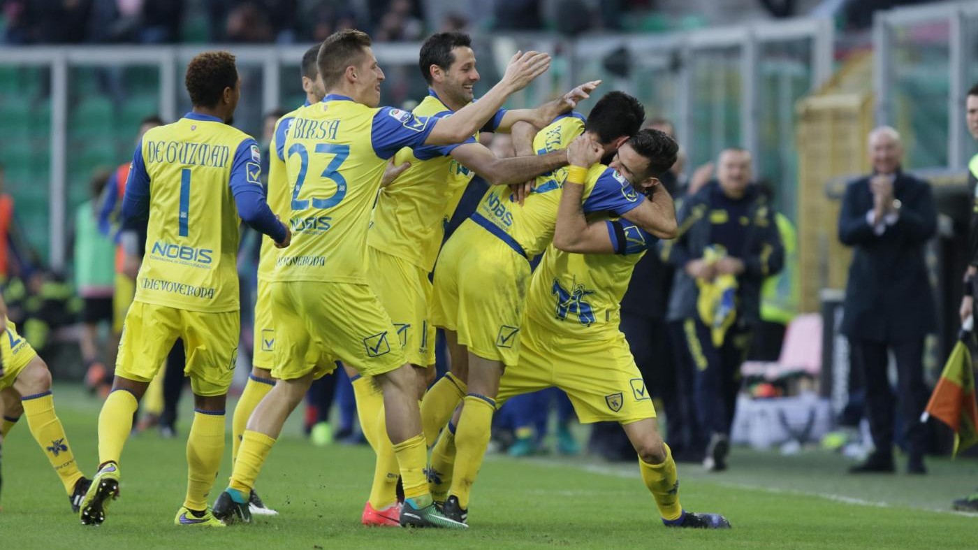 Serie A, Birsa-Pellissier lanciano Chievo, Palermo sprofonda