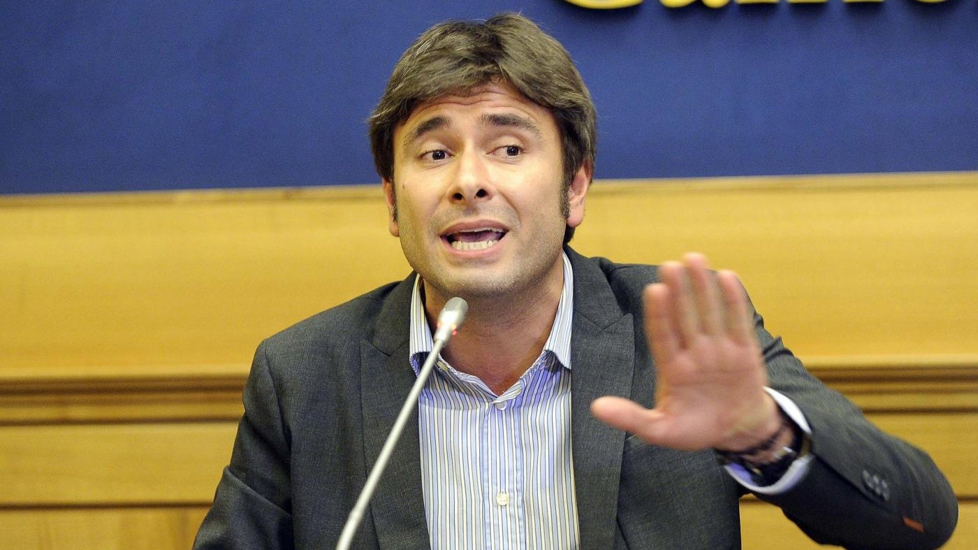 Di Battista: Il M5S incanala la rabbia in partecipazione