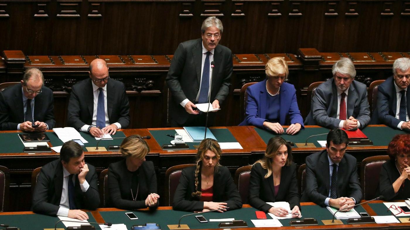 Gentiloni: Governo dura fin quando ha la fiducia del Parlamento