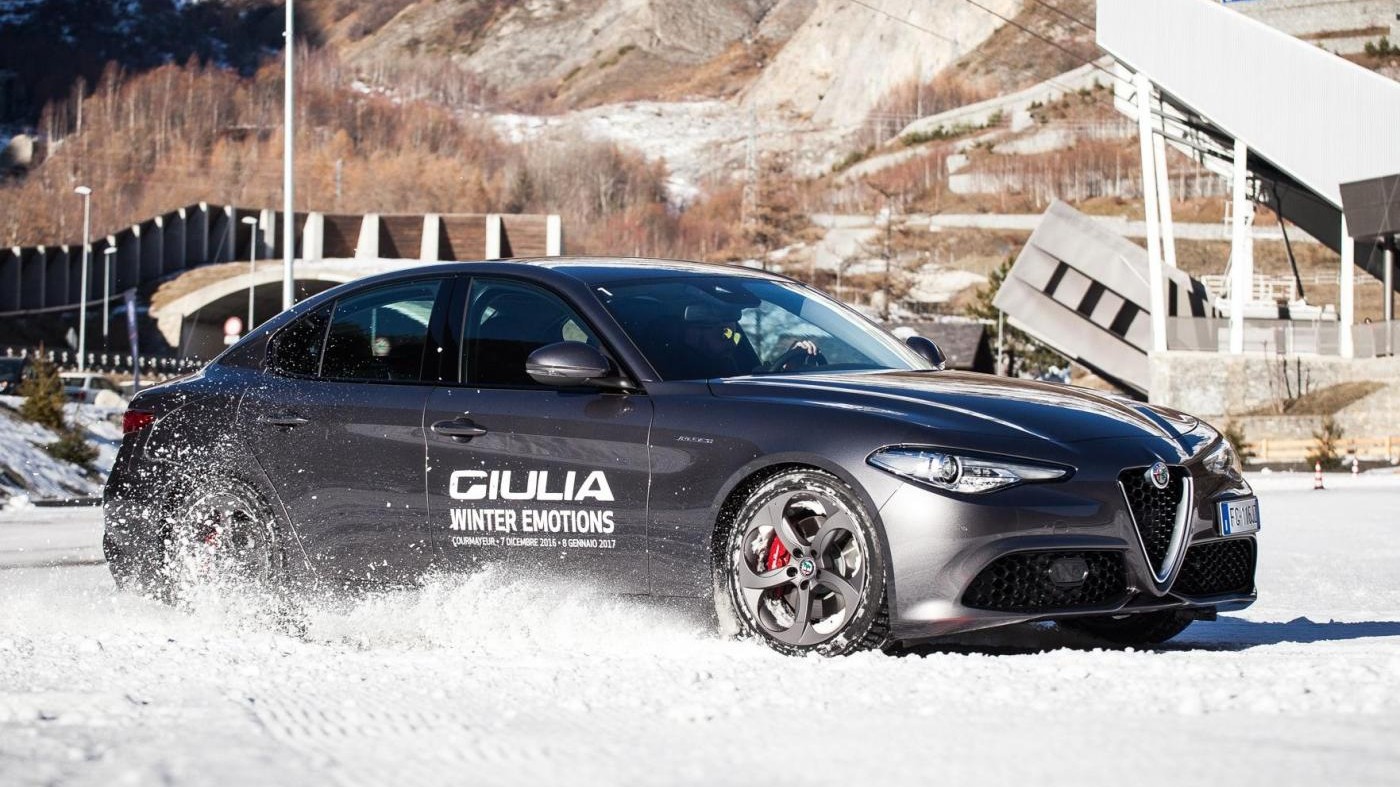 Fca, Alfa Romeo Giulia Veloce: test drive sul ghiaccio
