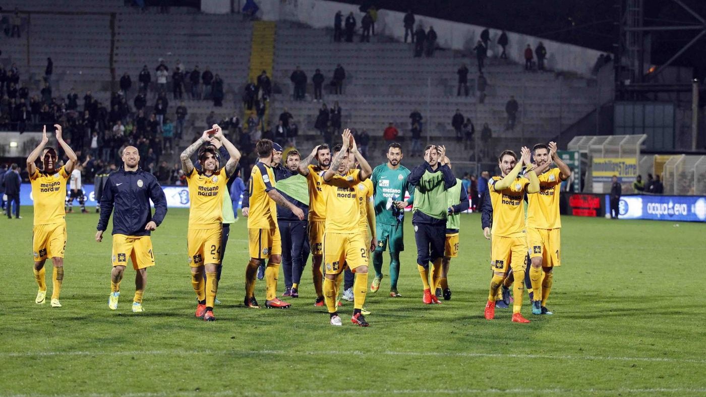 Calcio, Serie B: Il Verona travolge lo Spezia 4 a 1