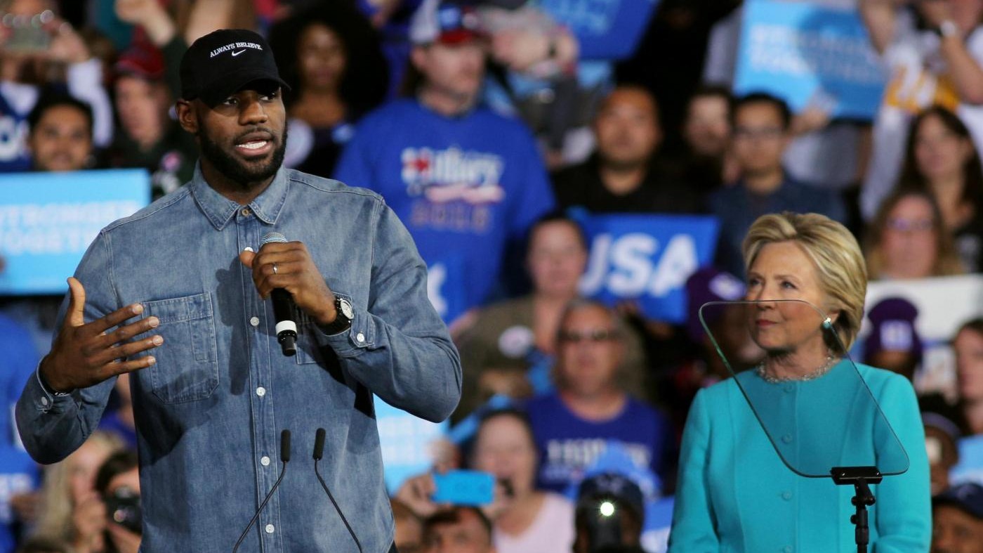 Clinton in Ohio cerca voti con la star Nba Lebron James