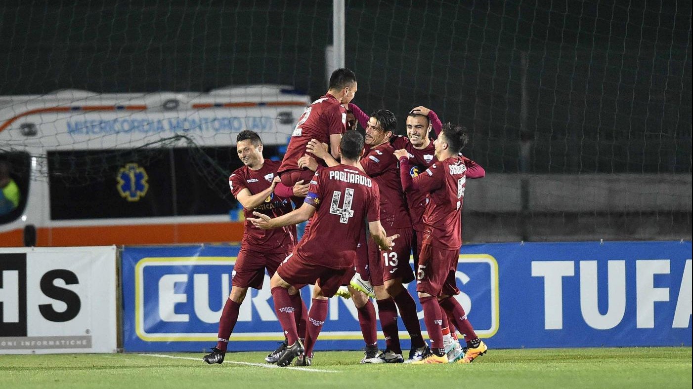 FOTO Trapani travolge Avellino 3-1 in trasferta