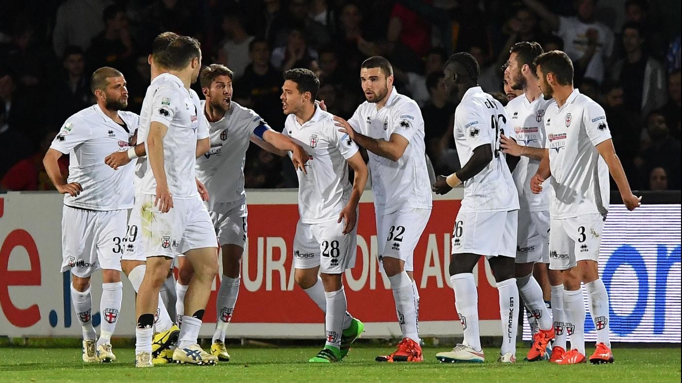 FOTO Ternana-Pro Vercelli pareggiano 2-2