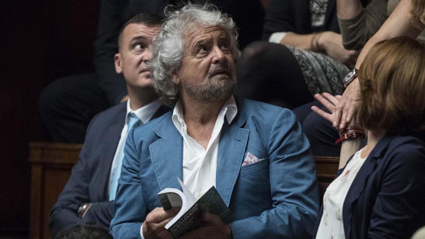 Usa 2016, Grillo: Clinton o Trump è fine del sogno americano