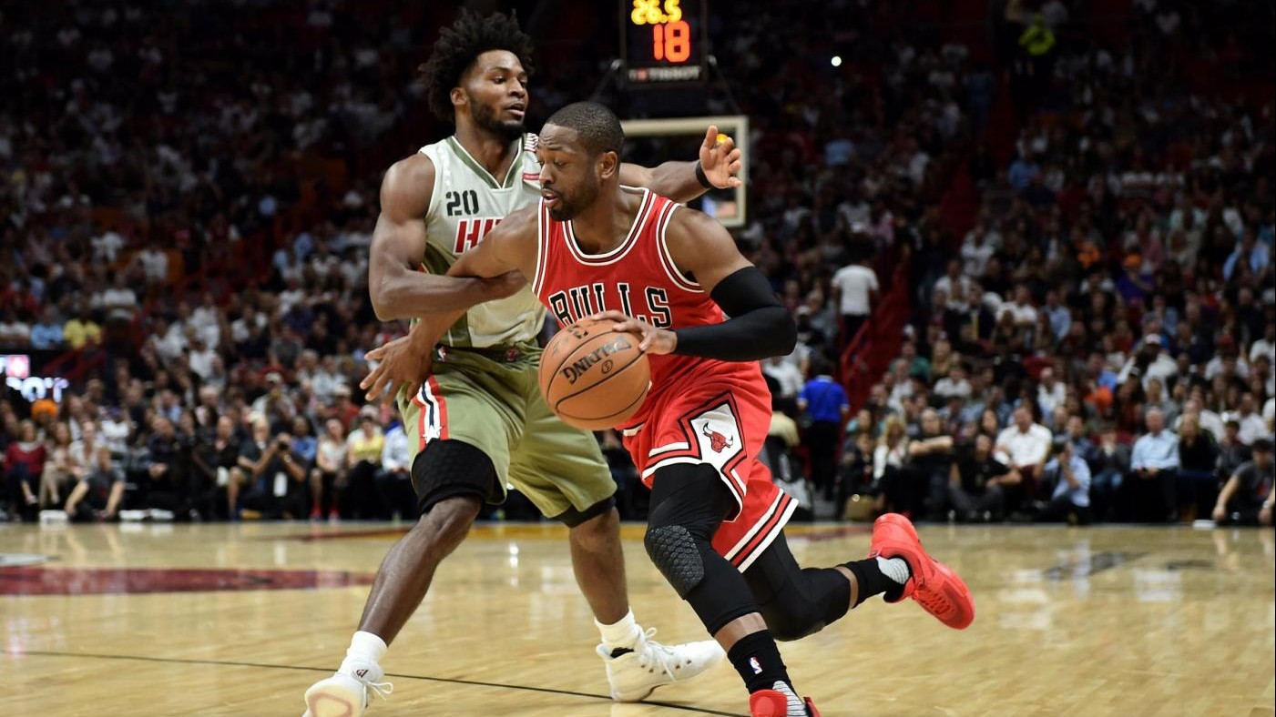 Basket, Nba: i Bulls vincono a Miami, Golden State show