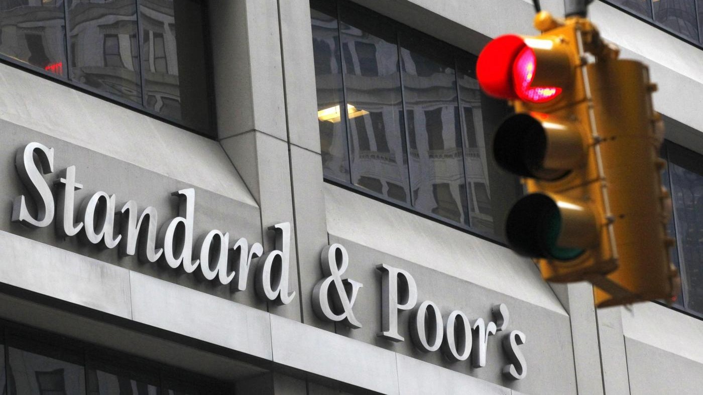 Standard&Poor’s conferma rating Italia, ma taglia crescita Pil