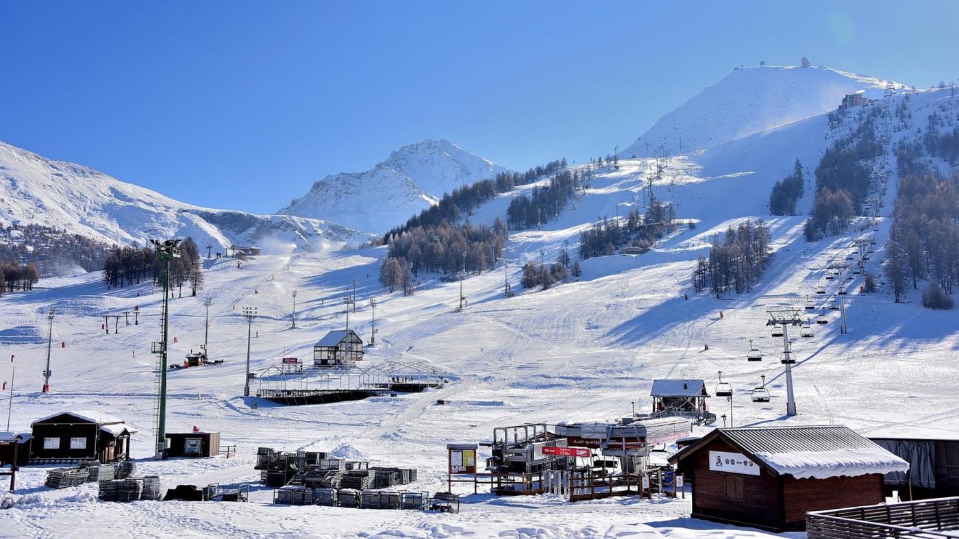 Coppa del Mondo di Sci, a Sestriere preparativi in pista