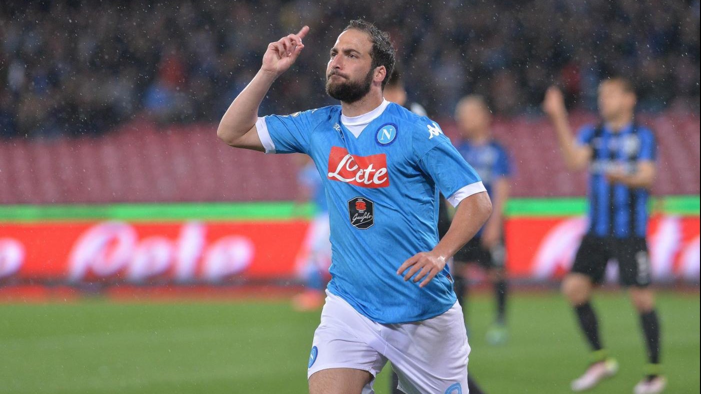 Serie A, Napoli batte 2-1 l’Atalanta al San Paolo