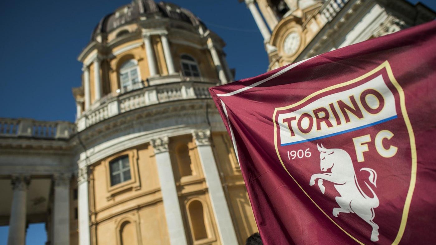 FOTO Superga, una folla per le celebrazioni del Grande Torino