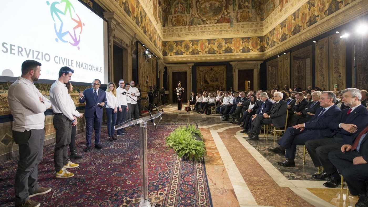 Manovra, fondi per 50mila volontari servizio civile (anche estero)