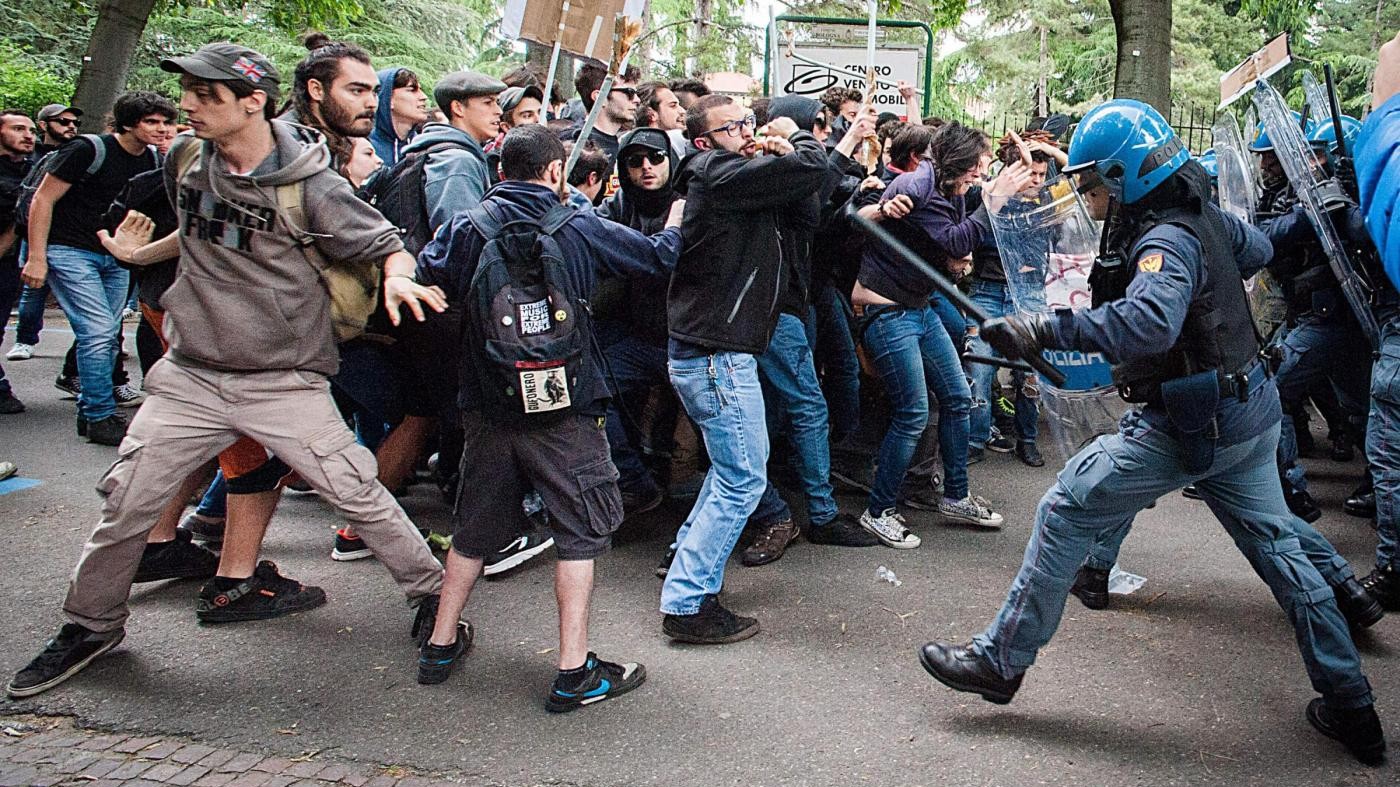 FOTO Proteste durante visita Salvini all’Università di Bologna