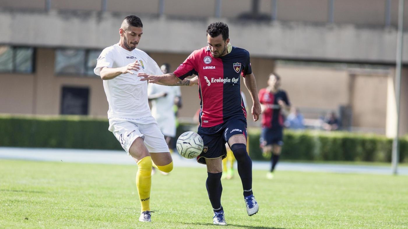 FOTO Cosenza travolge Ischia 6-1