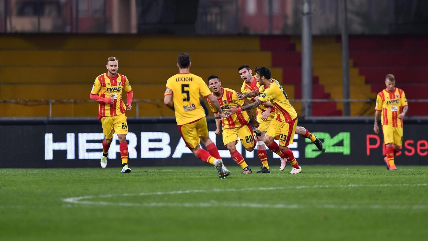 Serie B, Benevento travolge Brescia 4-0