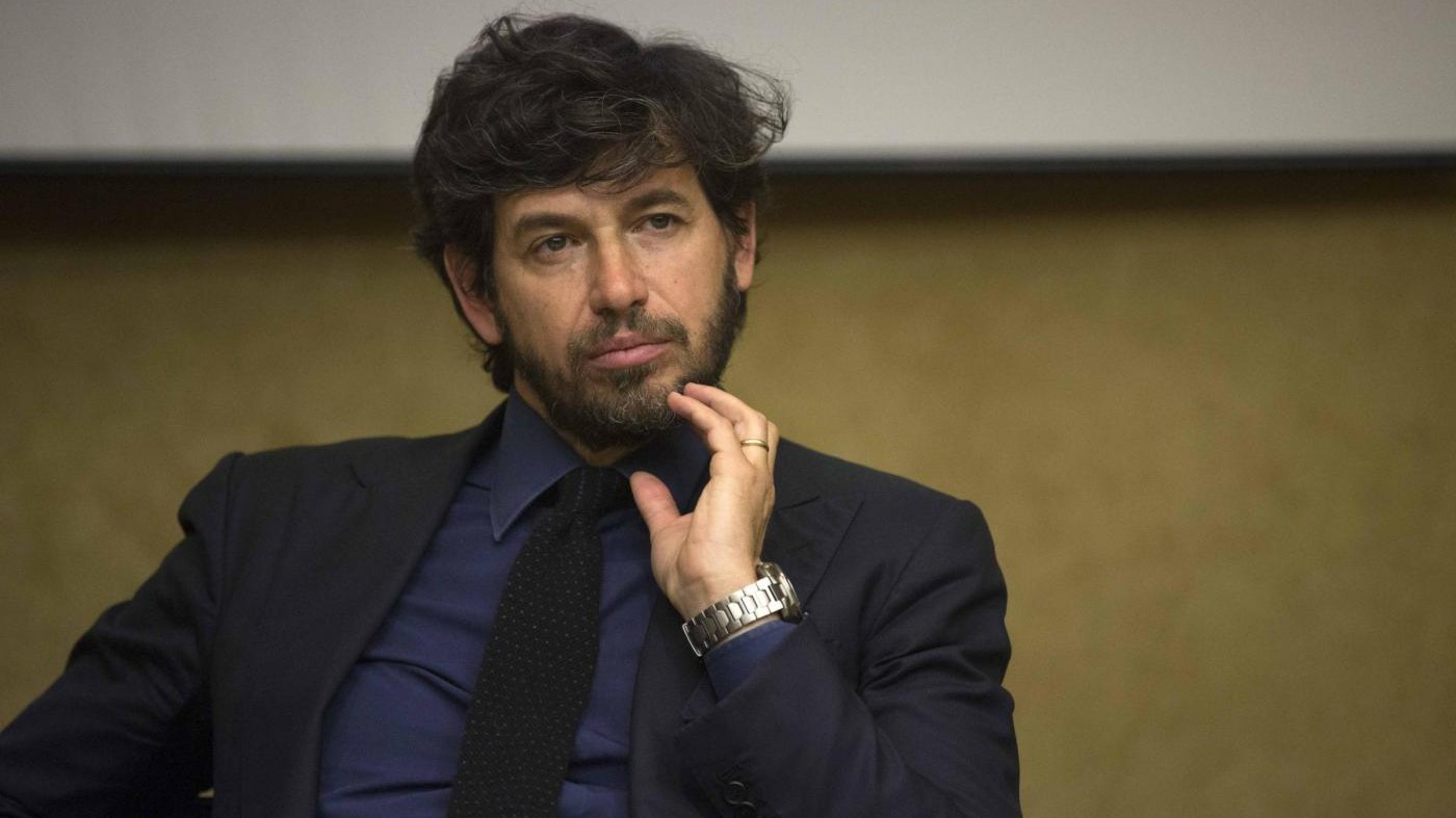Albertini tifa per il Milan giovane: Locatelli si diverta