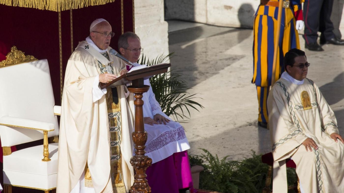 La ricetta di Papa Francesco contro lo stress: Pregare e dormire