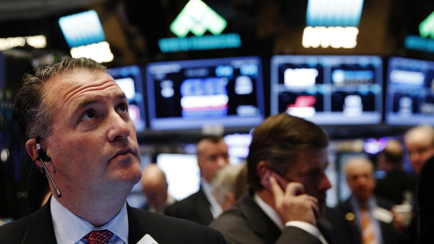 Borsa, Milano chiude positiva: banche sotto i riflettori