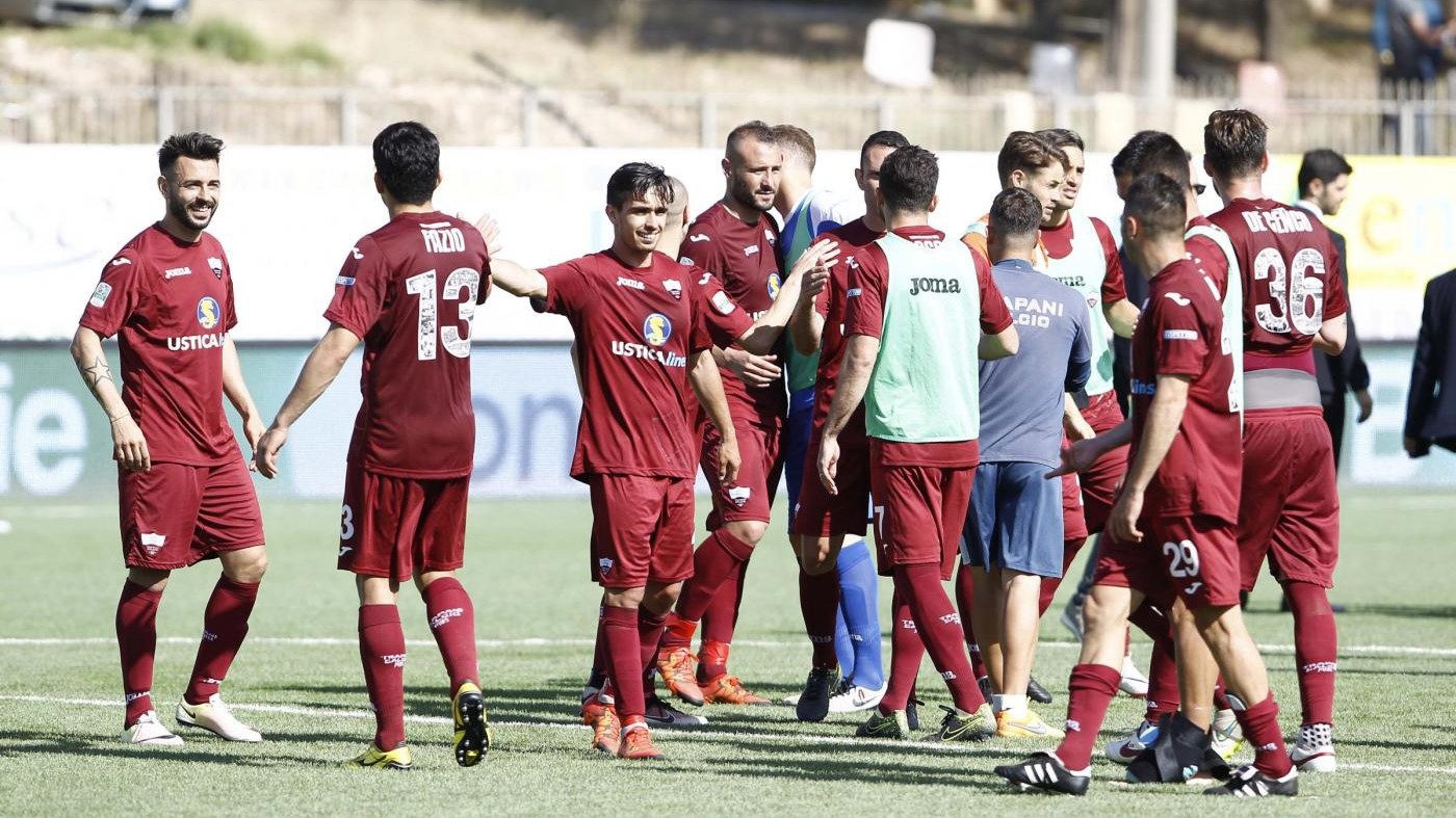FOTO Trapani-Crotone 3-0