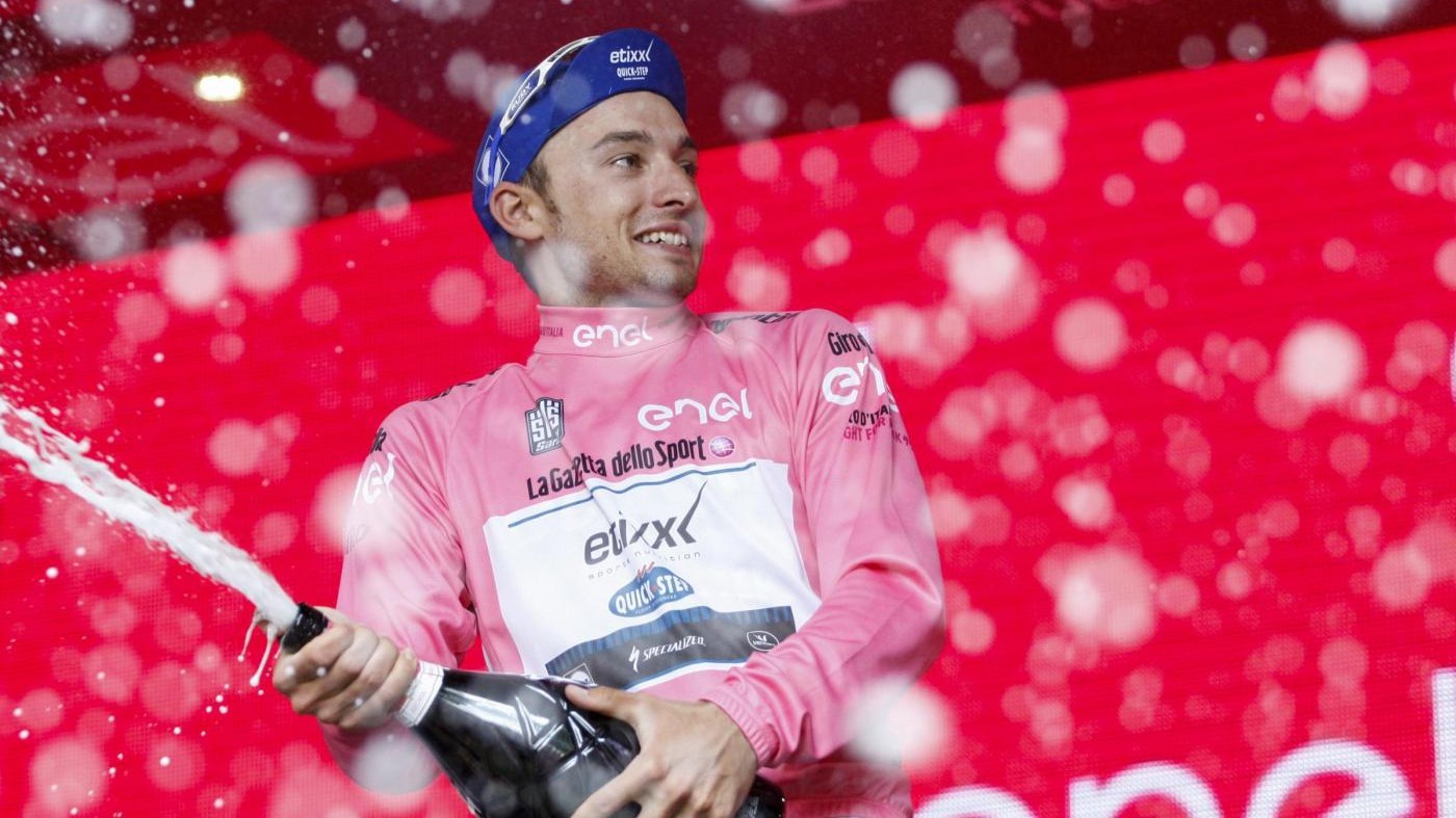 FOTO – Brambilla vince ottava tappa del Giro e vola in rosa