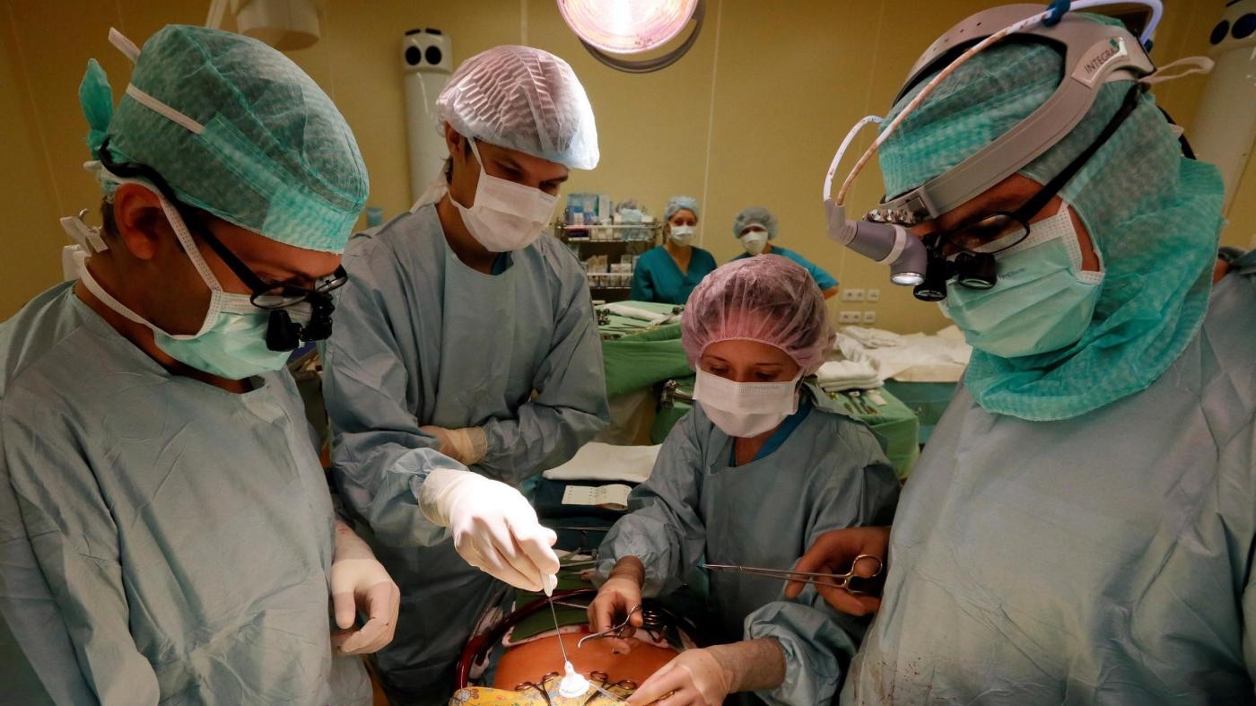 Tumore alla tiroide, 160mila italiani vivono dopo la diagnosi