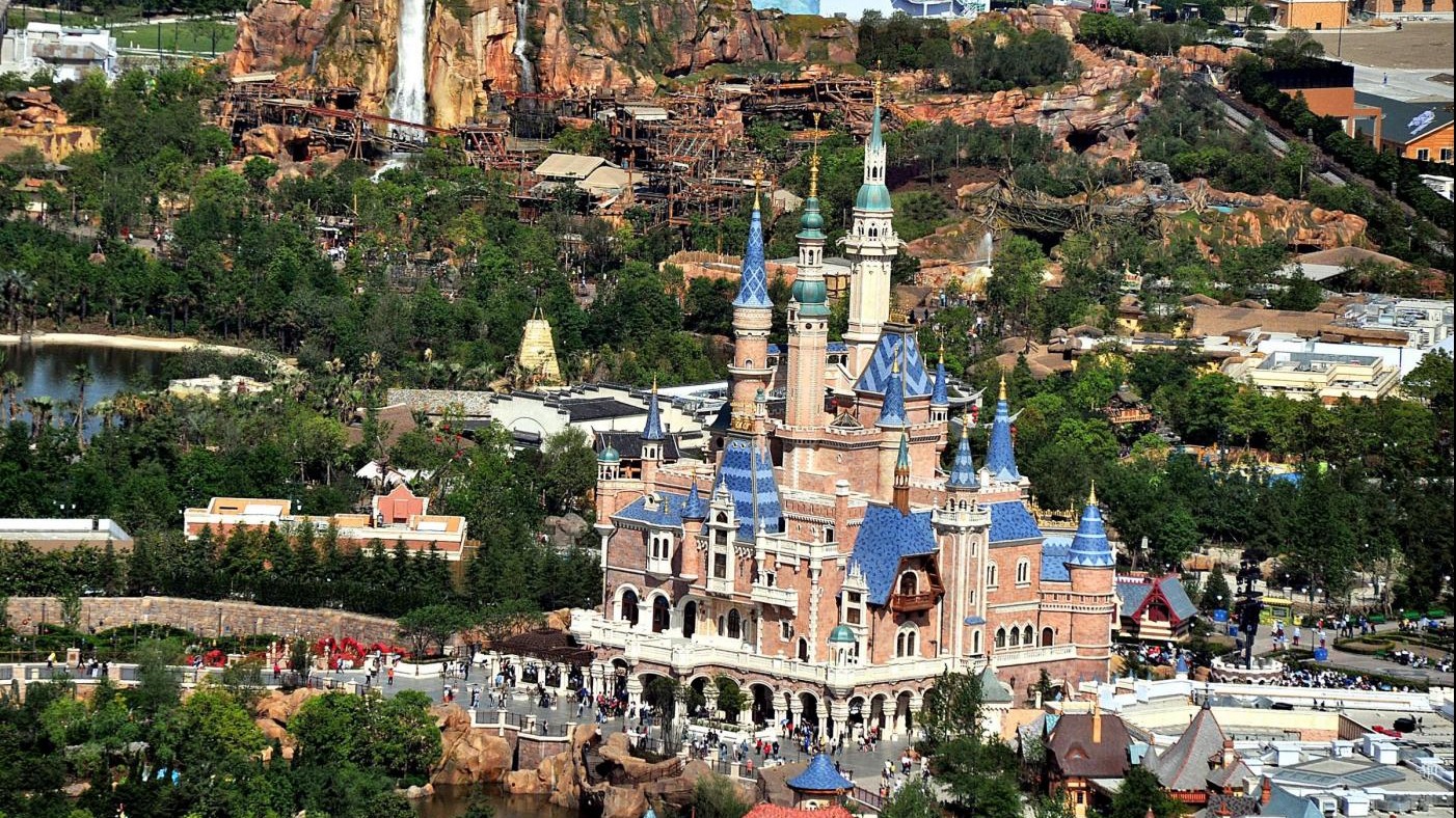 FOTO Disneyland sbarca per la prima volta in Cina