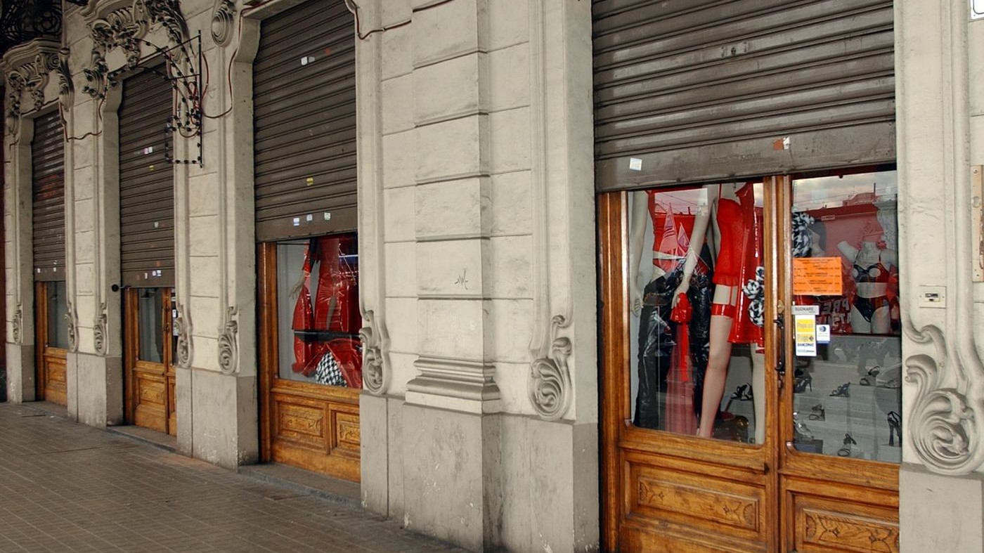 Crisi commercio, nel 2016 chiusi 3.167 negozi: oltre 11 al giorno