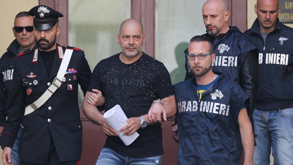 FOTO Camorra, Blitz A Napoli: Scoperte Partite Truccate Di Serie B