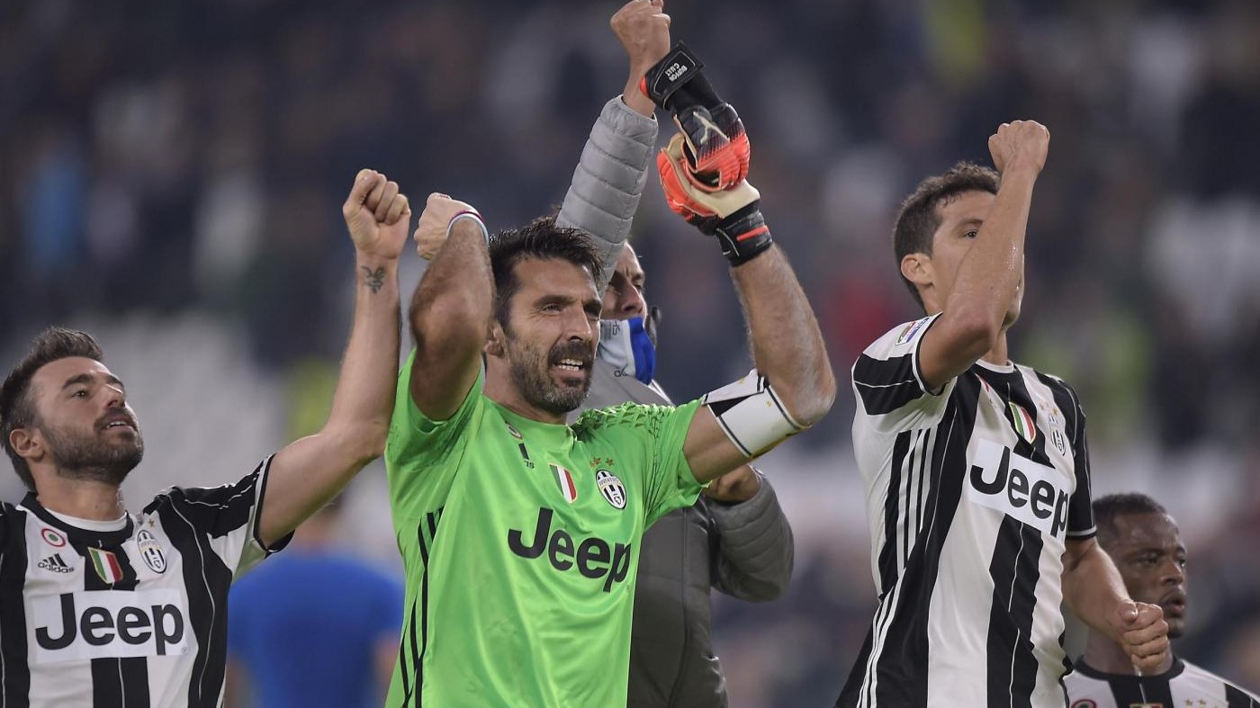 La Juve con Buffon, Dybala e Higuain in lizza per il Pallone d’Oro