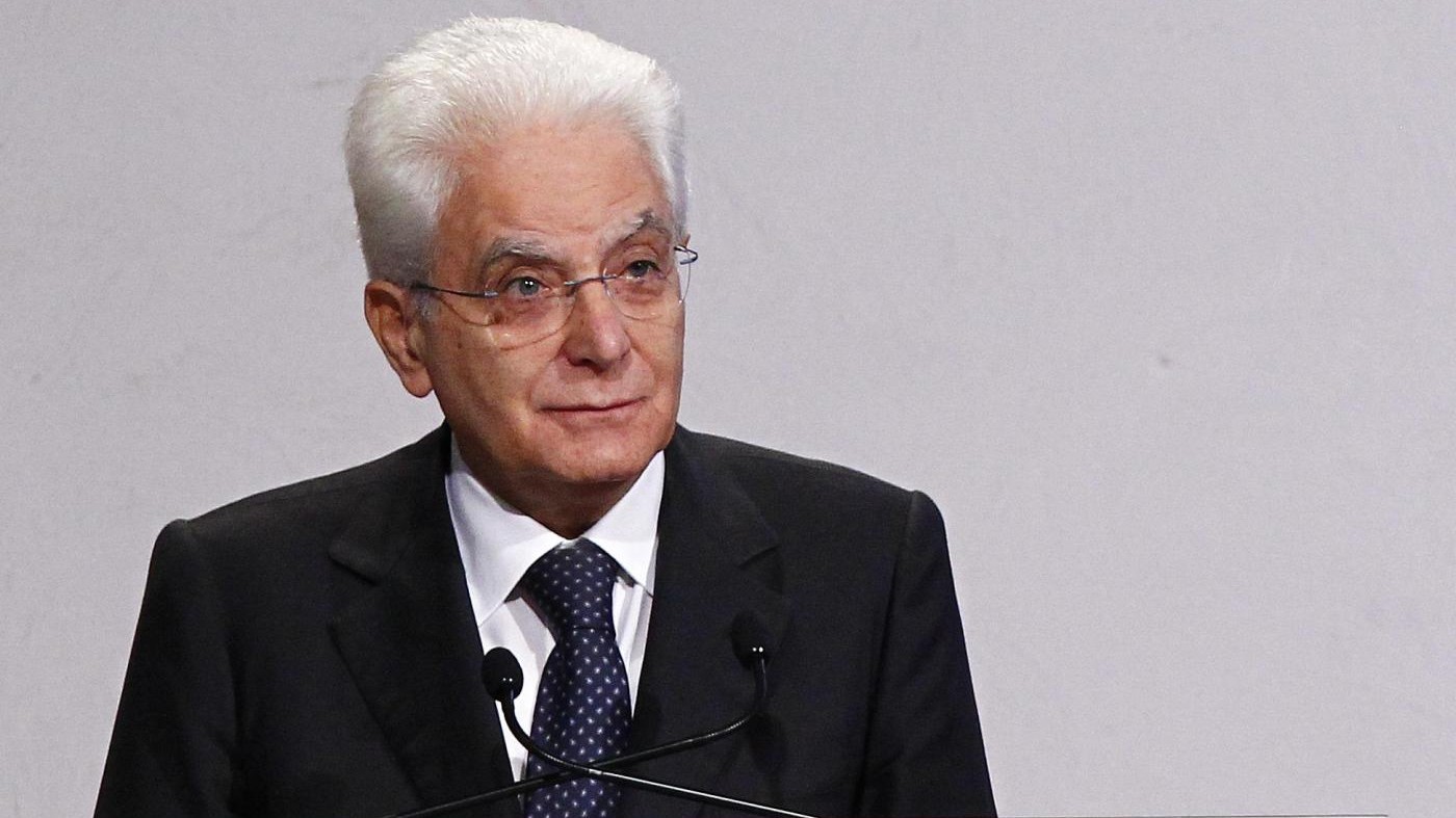 Mattarella: Sconsiderato chi critica i vaccini, no ai ‘guaritori’