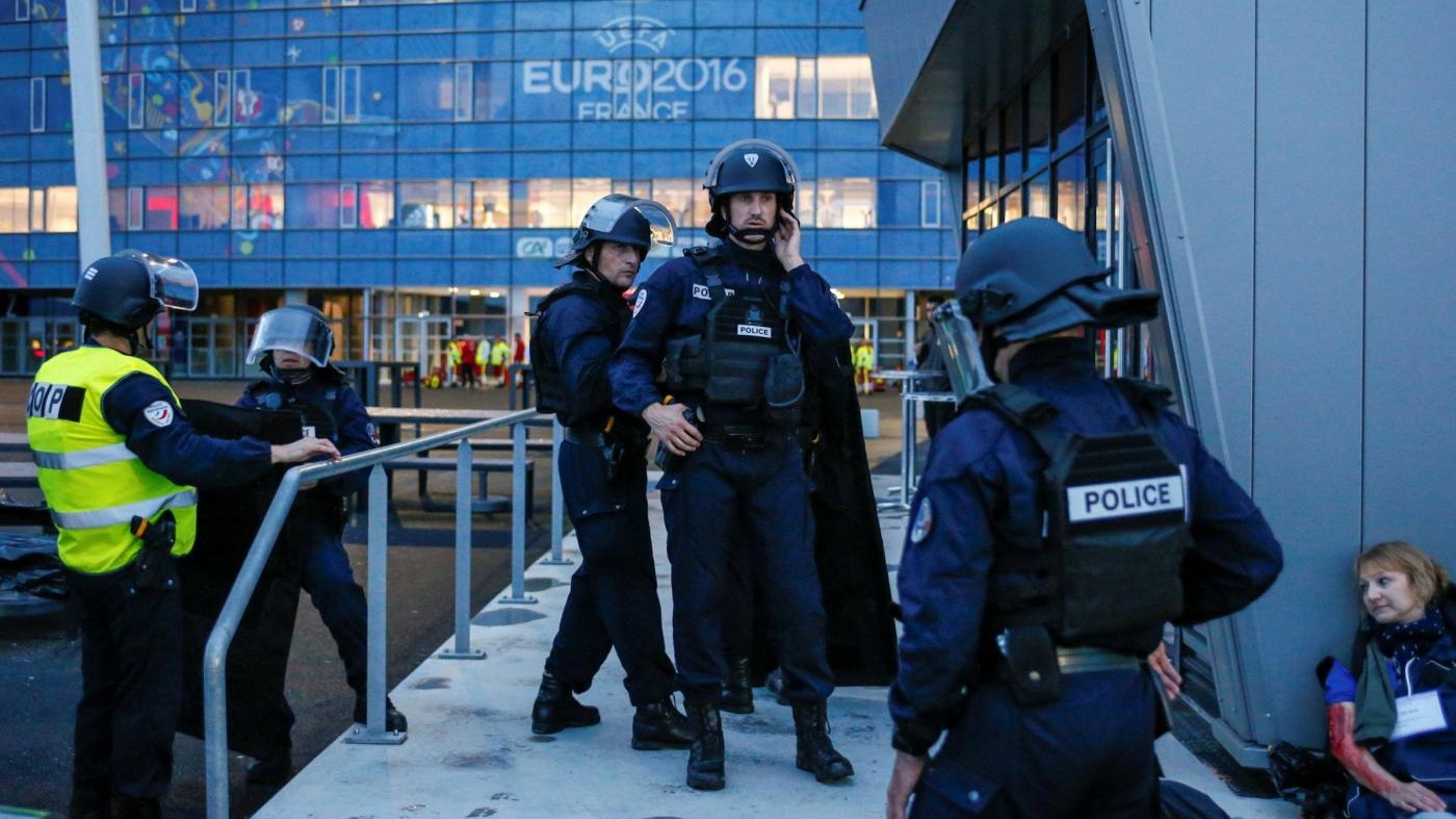 FOTO – Francia, esercitazione sulla sicurezza per Euro 2016