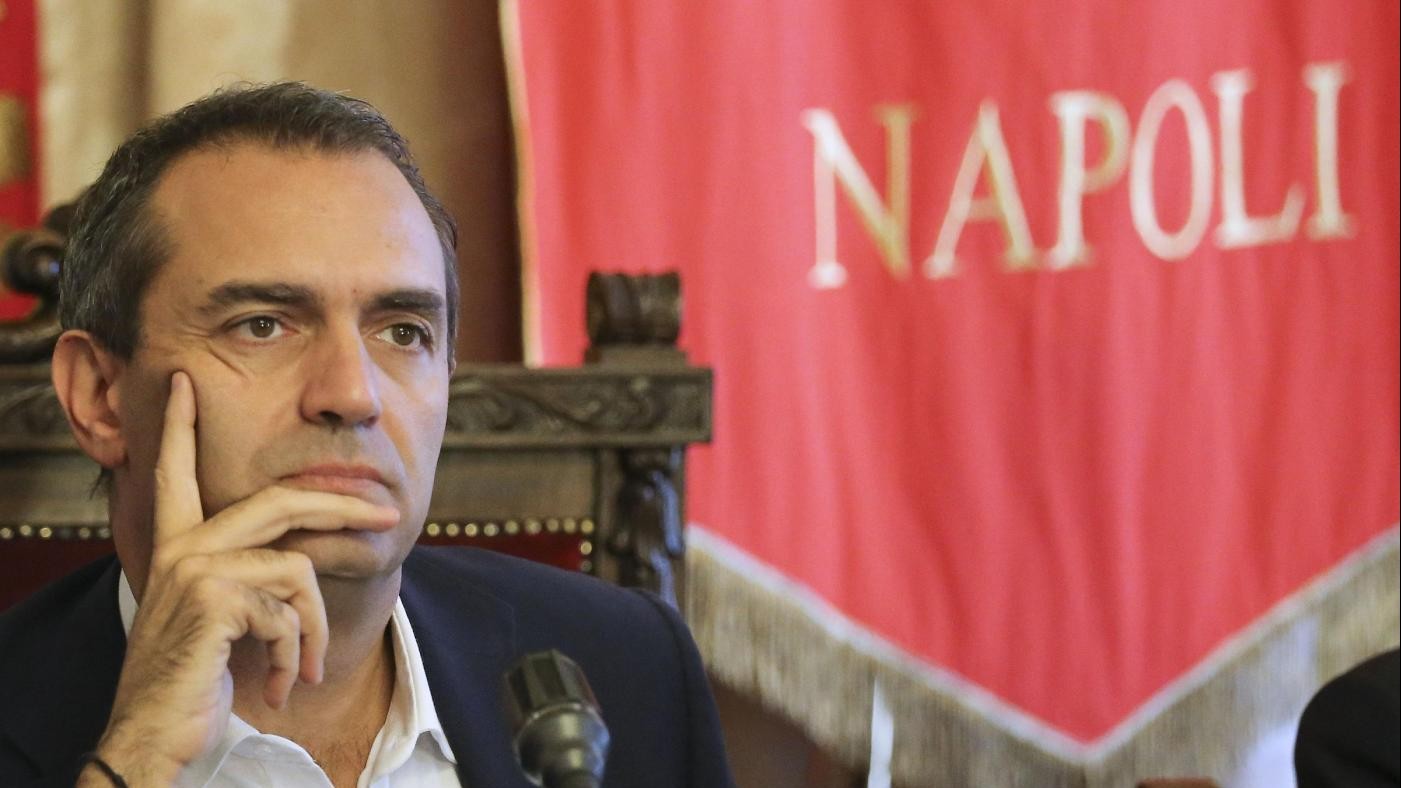 Napoli, dopo il gelo al via collaborazione Renzi-de Magistris