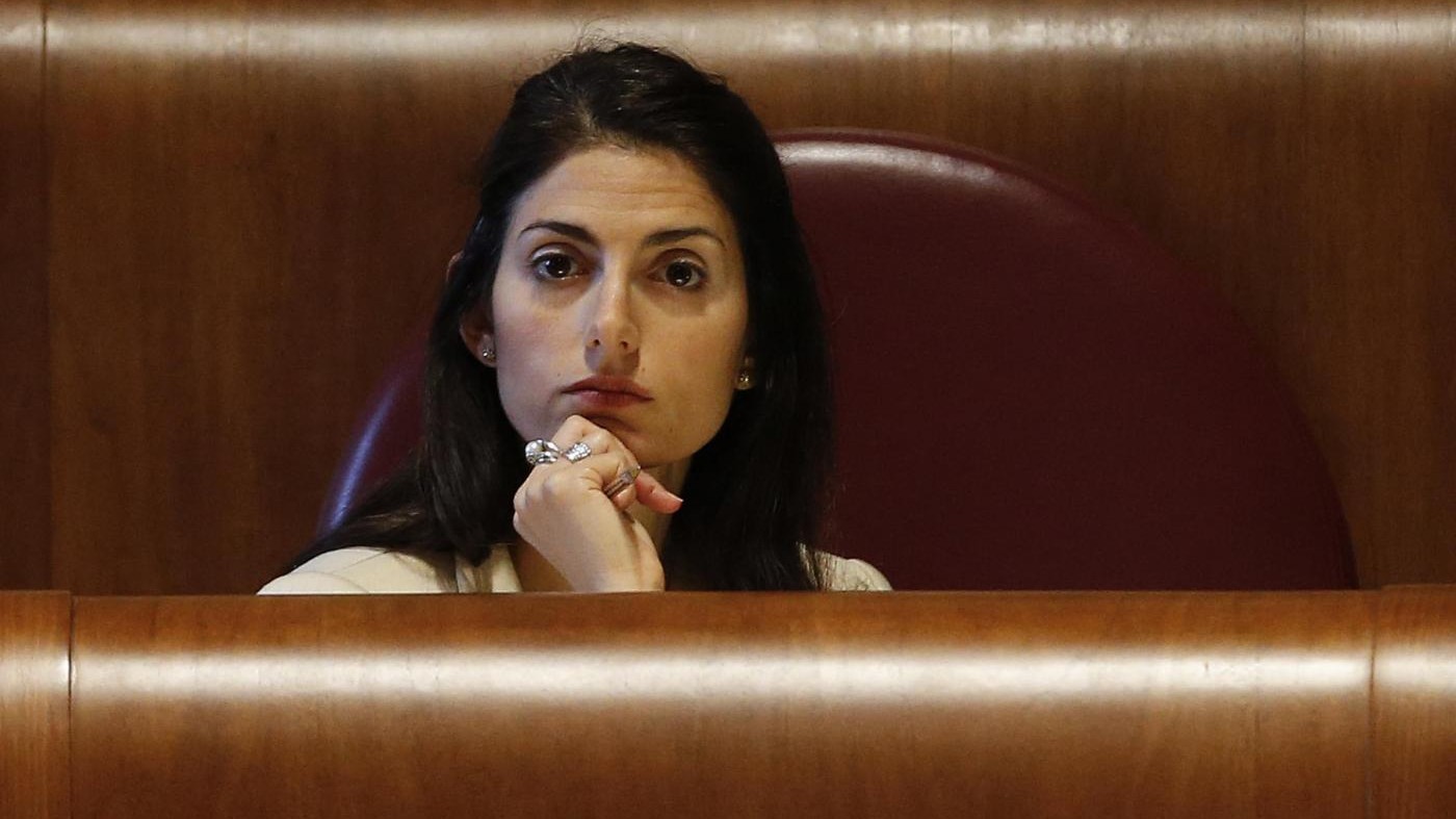 Raggi e il ‘frigogate’: Raccolta interrotta e nessuno sa perché