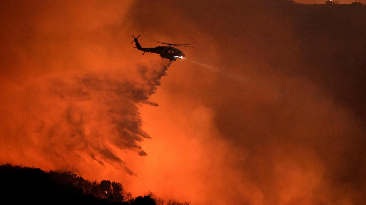FOTO – Hollywood: 5mila evacuati per un incendio