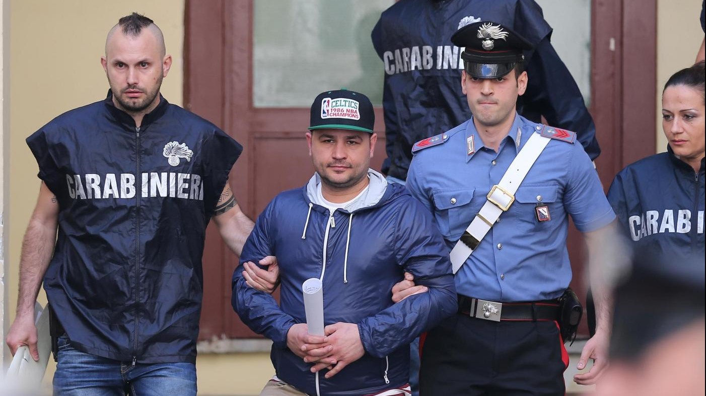 FOTO Napoli, arrestato superlatitante Salvatore Maggio