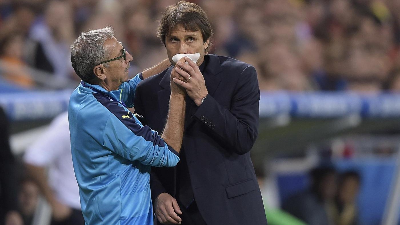 Conte si ferisce durante l’esultanza gol di Giaccherini