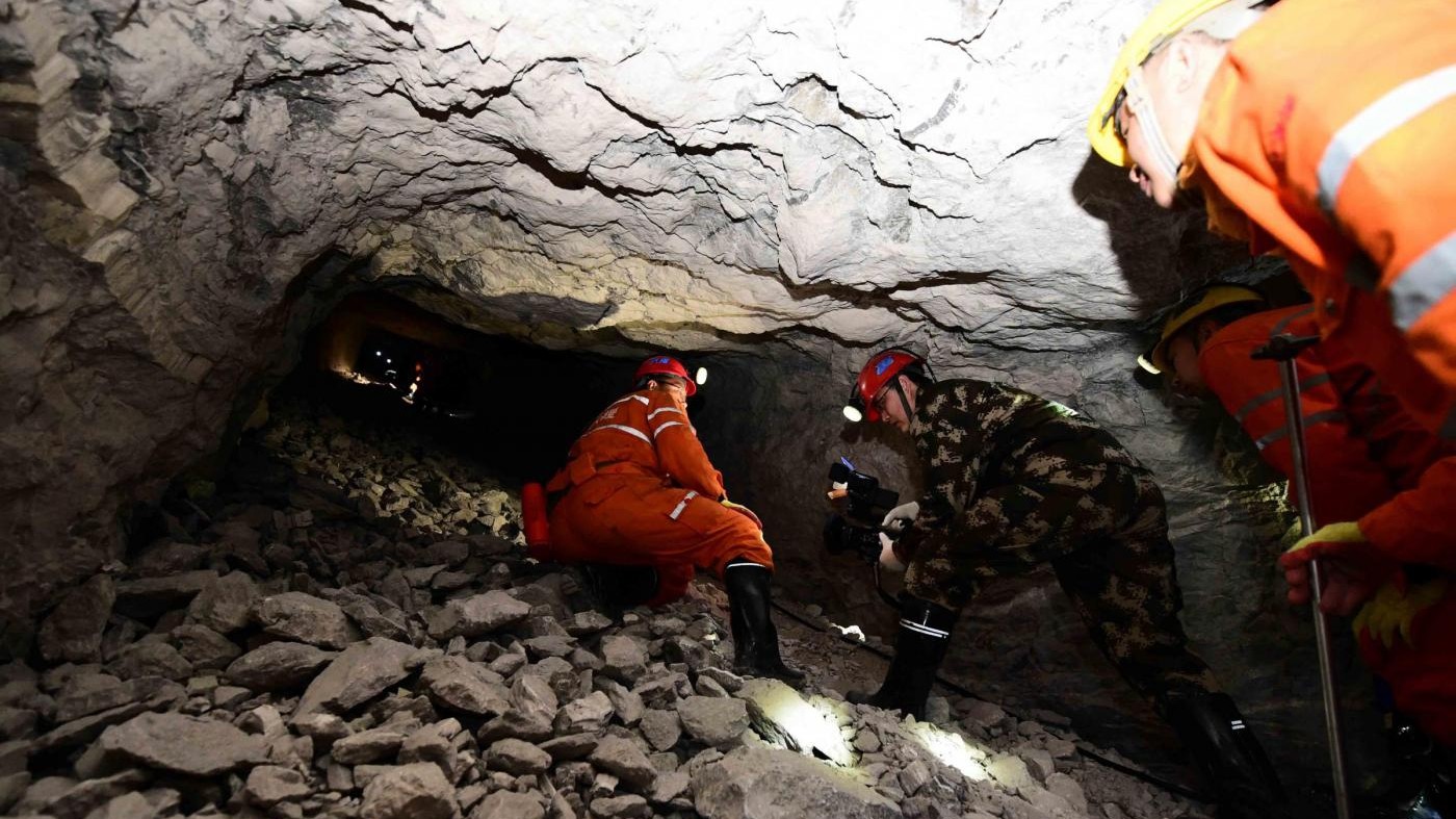 Cina, tutti morti i 33 dispersi per esplosione in miniera carbone