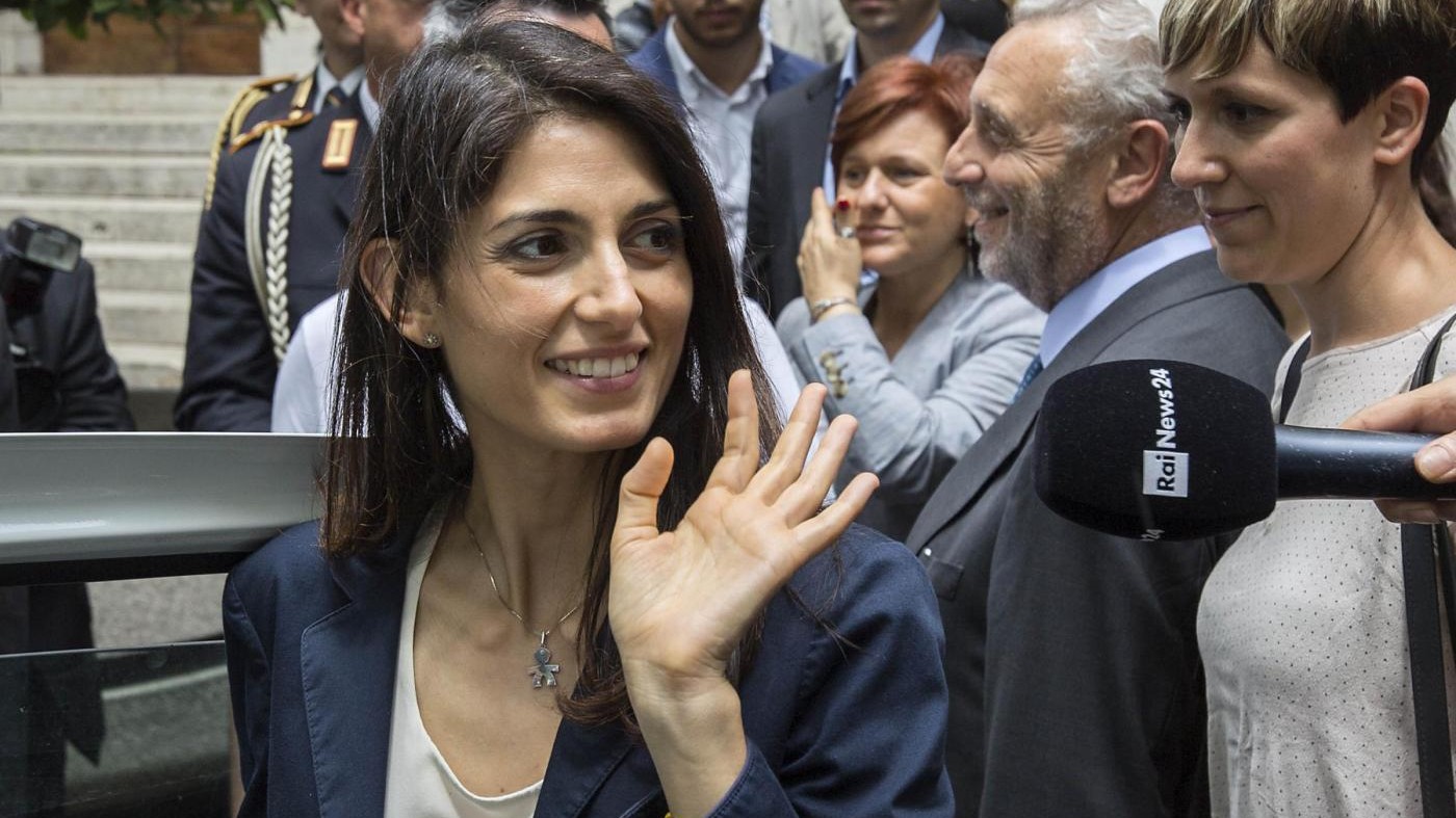 Il primo giorno di Virginia Raggi da sindaco di Roma