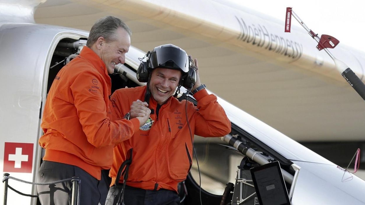 FOTO Solar Impulse 2 arriva a Siviglia
