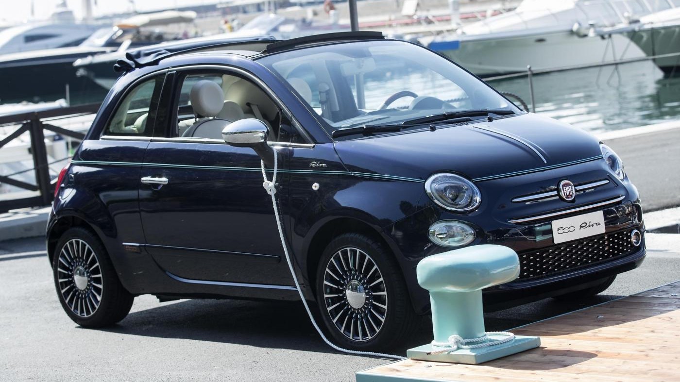 Fiat al Salone di Parigi con 500 Riva: accanto l’Acquariva Super