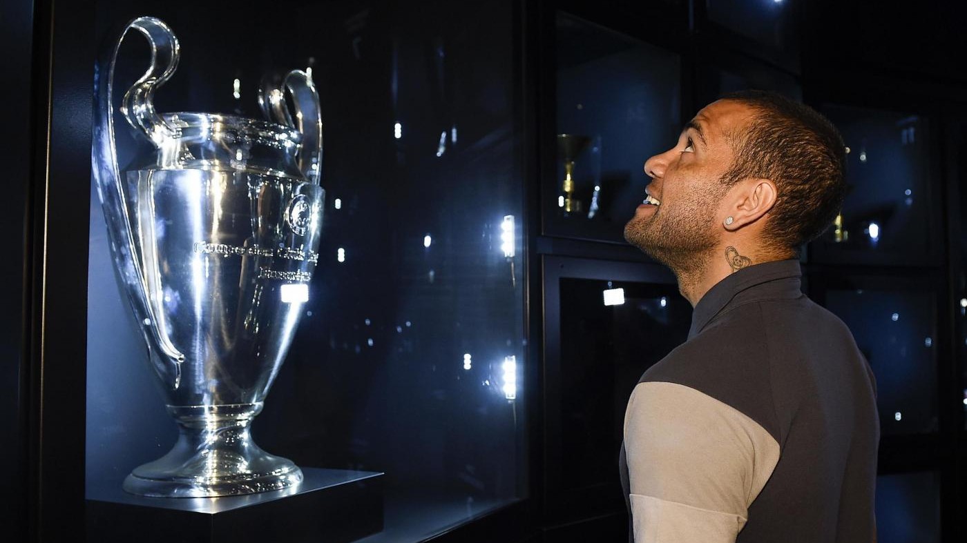 FOTO Juventus, la prima giornata bianconera di Dani Alves