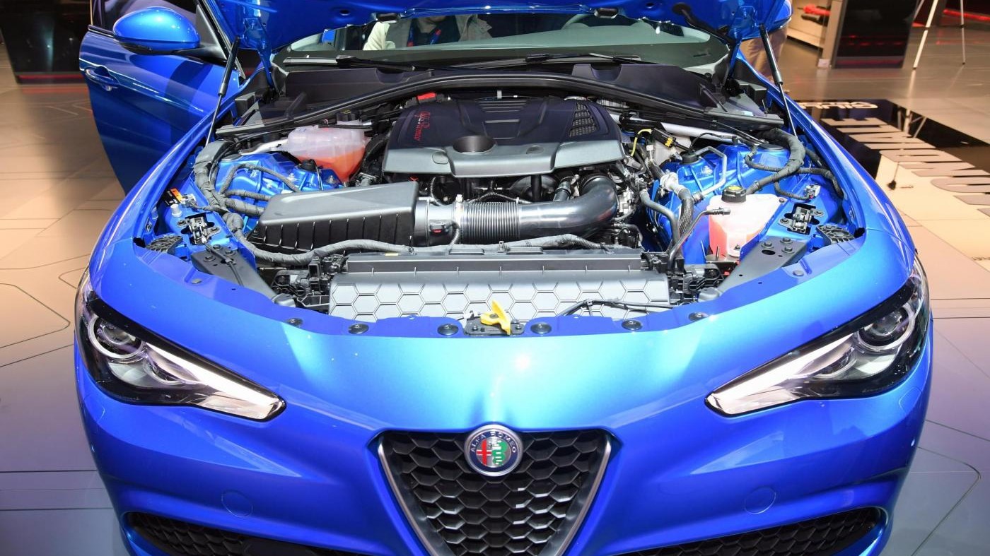 Alfa Romeo approda a Parigi con la Giulia Veloce