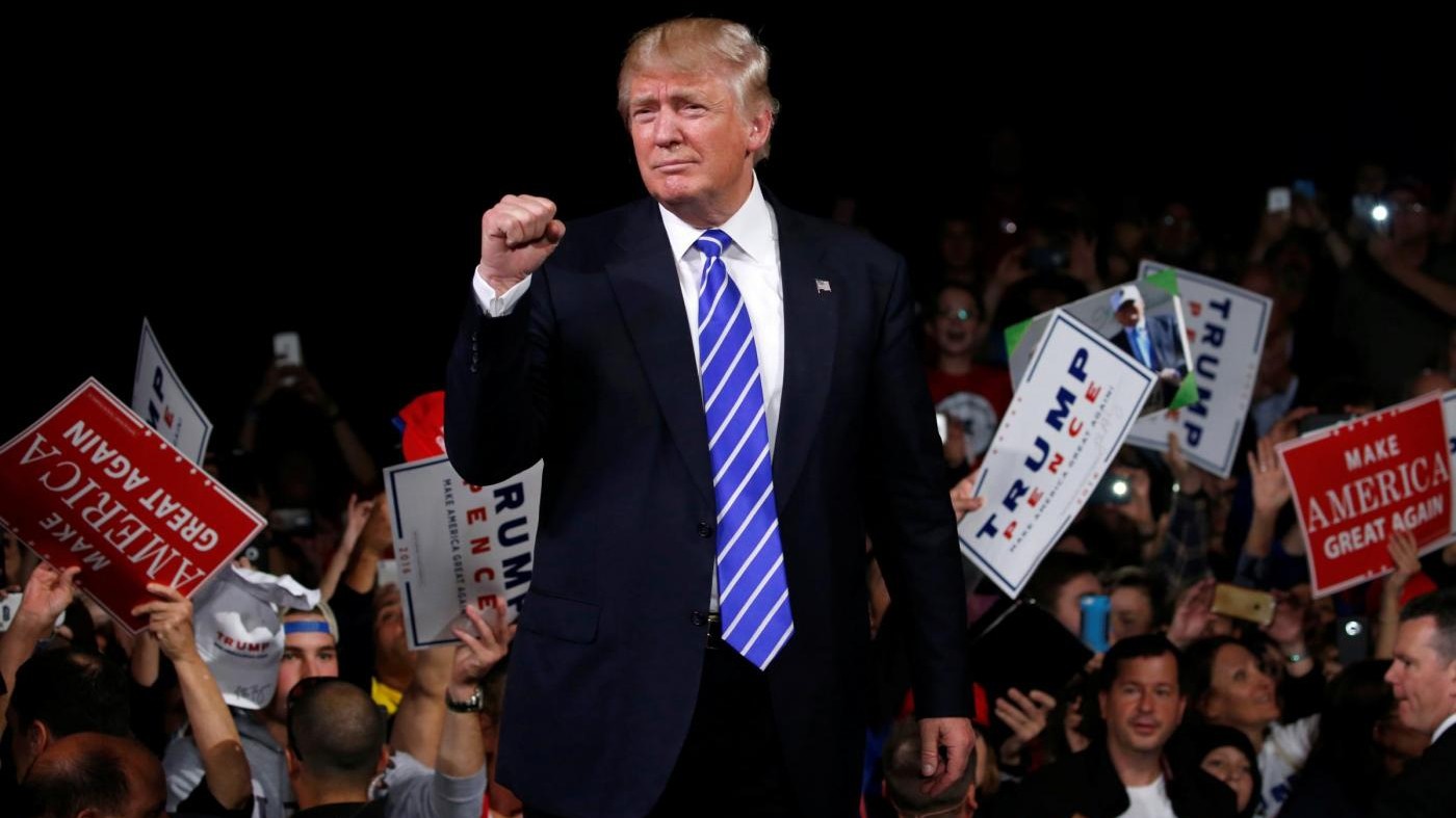 Media rivelano: Trump comparve in video porno soft di Playboy