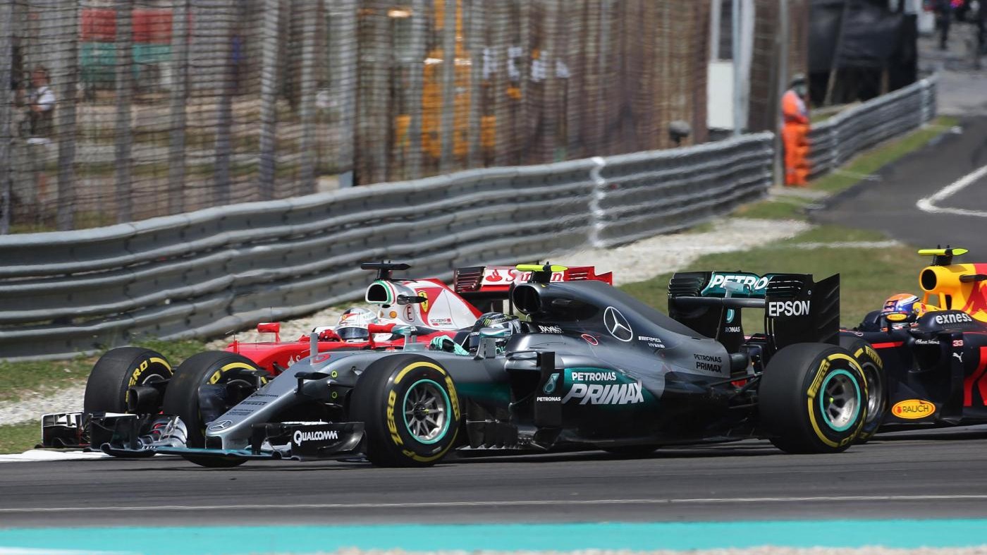 F1, Rosberg dopo Gp Malesia: Vettel mi ha chiamato per scusarsi