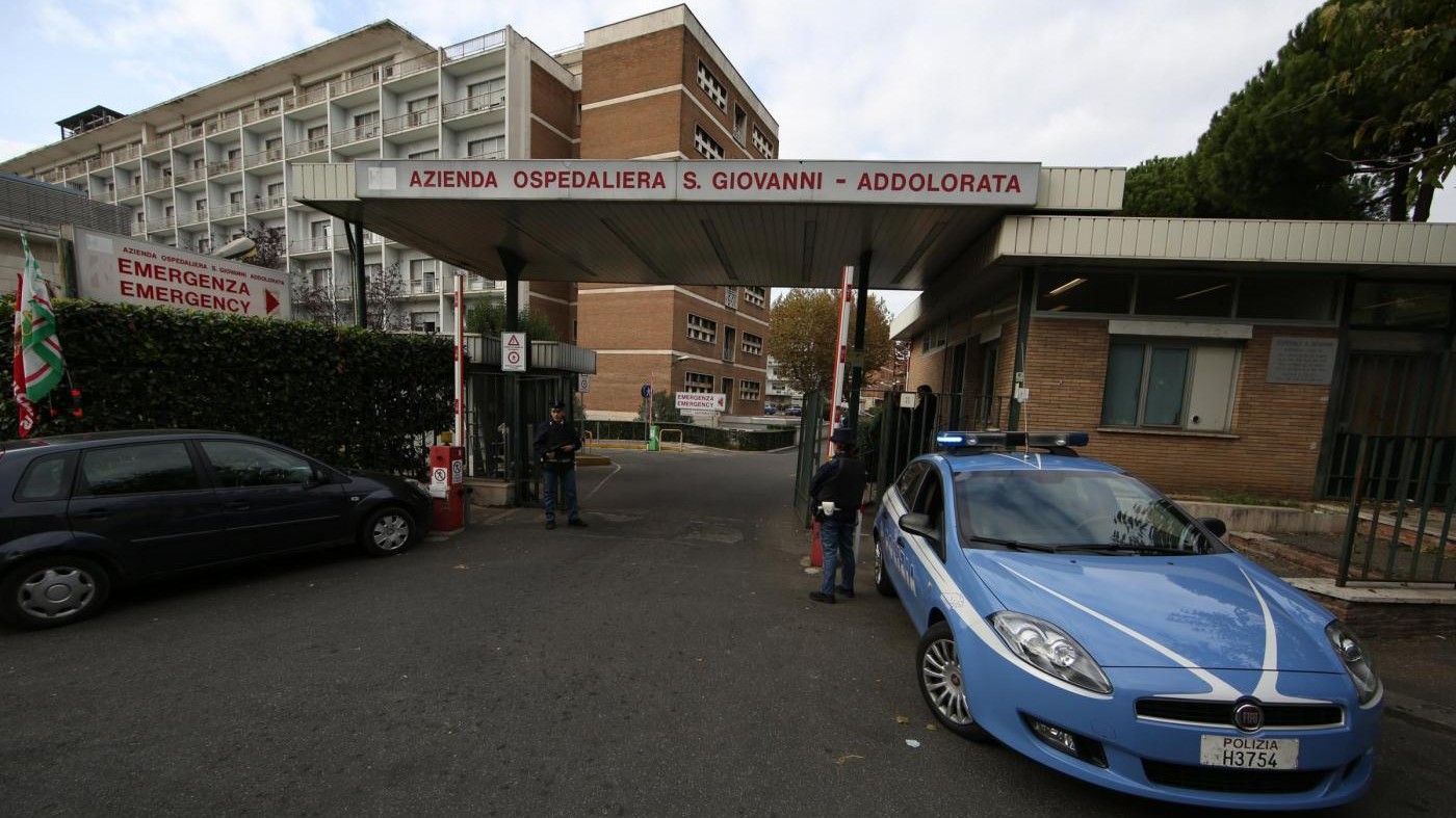 Roma, una donna australiana violentata e picchiata in centro