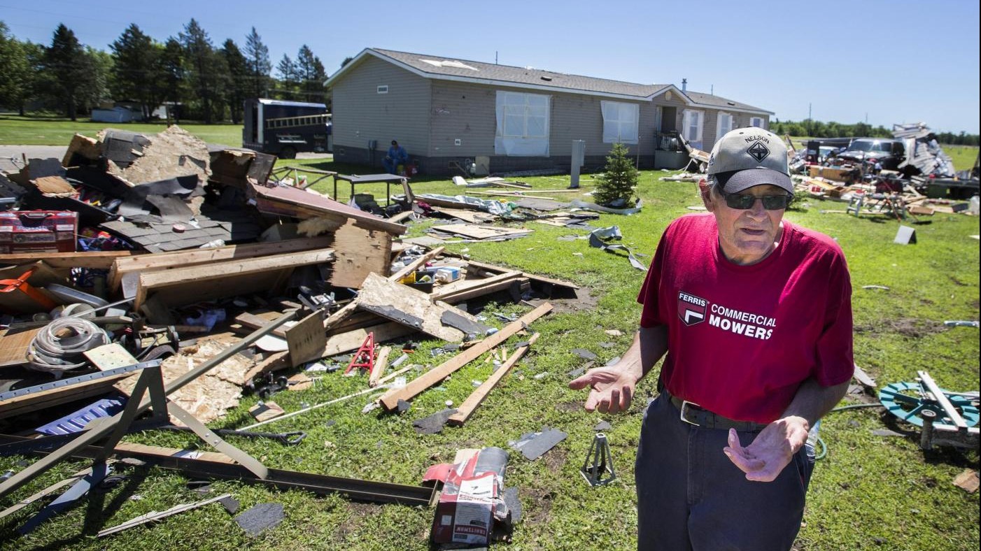 FOTO Usa, i danni di un tornado in Minnesota