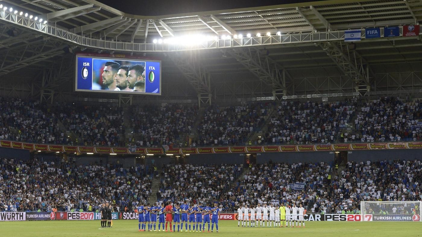 Calcio, saluto romano dei tifosi in Israele: Fifa sanziona l’Italia