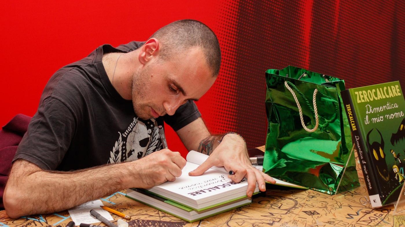 Visto Usa negato a ZeroCalcare: Colpa dei miei viaggi in Iraq e Siria