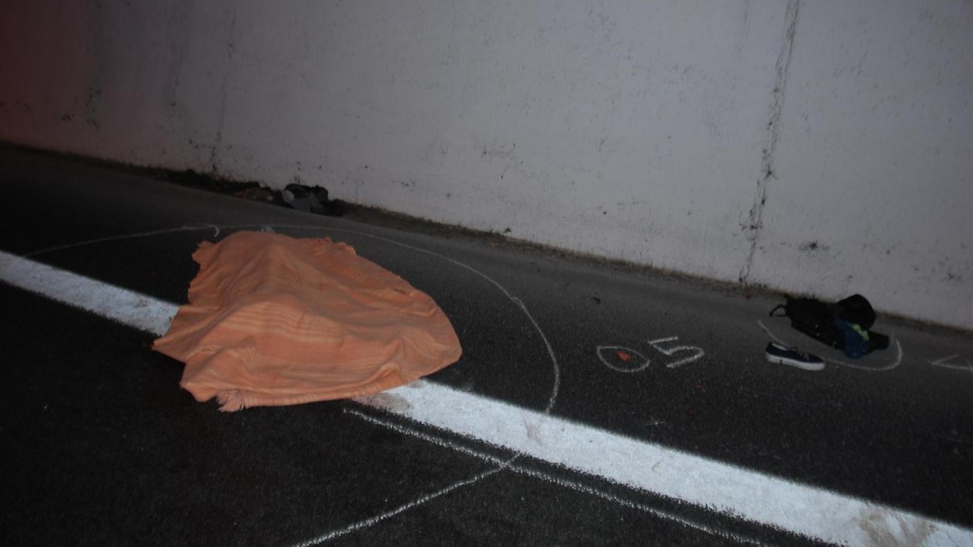 Ventimiglia, migrante travolta e uccisa da un tir al confine