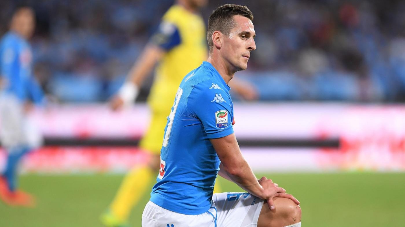 Napoli, per Milik rottura totale del crociato: si prevede un lungo stop