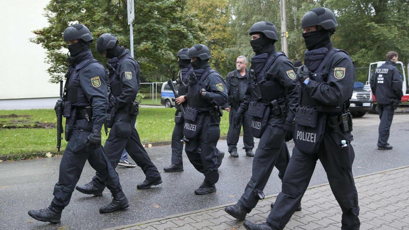 Germania, arrestato siriano legato a Isis: pianificava attacchi